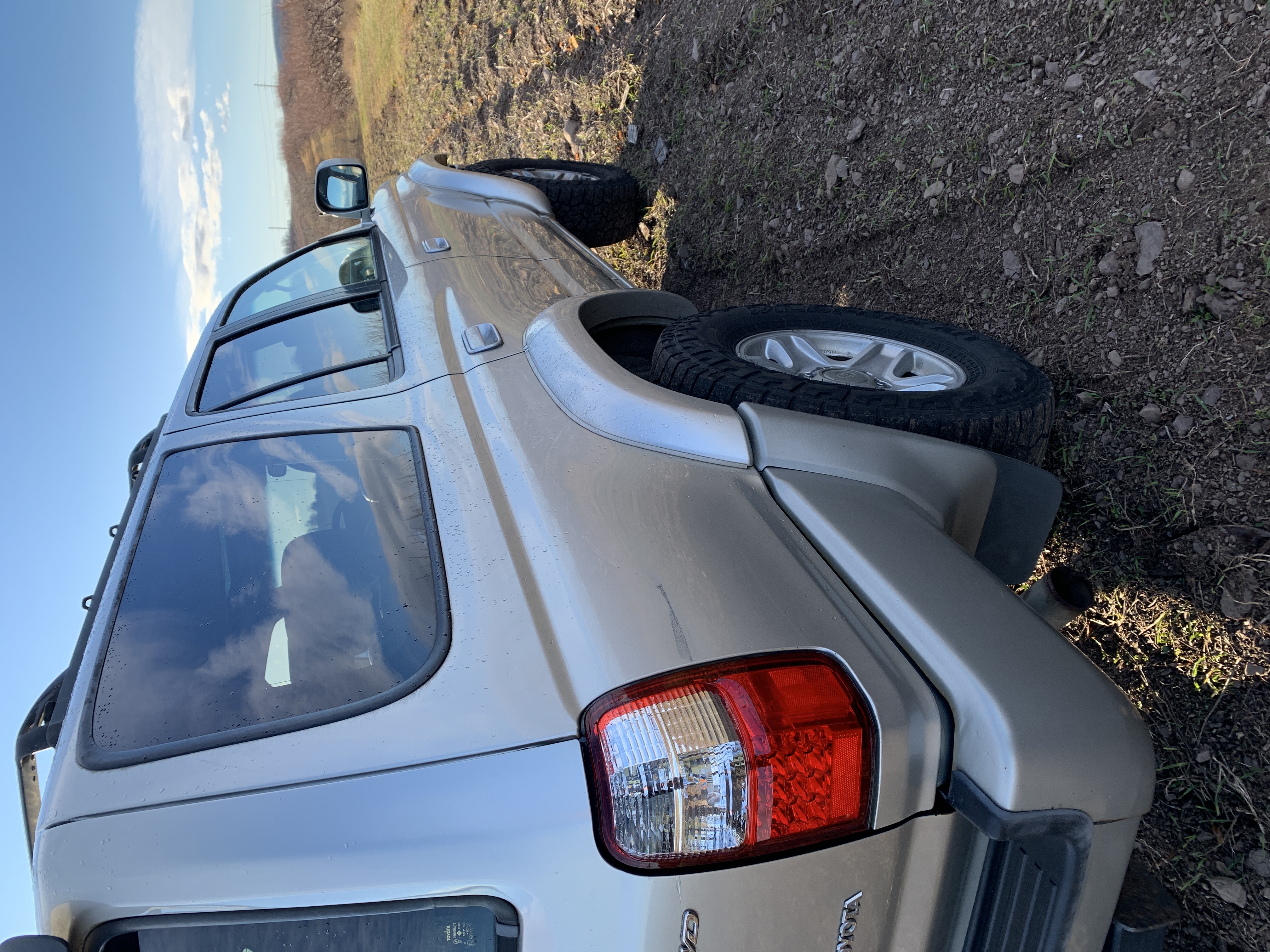 2002 Toyota 4Runner SR5 THIRD GENERATION - 3rd Gen 3.4L V6 4×4 - BEAUTIFUL - RUNS GREAT - HIGH MECHANICAL BASELINE - New Timing Belt, New Waterpump, New Head Gaskets, New Radiator, New Alternator, New Brakes, New Valve Cover Gaskets, New Wildpeak Tires, New Shocks, New Muffler / Exhaust, New HID Headlights, Frame is Clean and solid, Cleaned and Undercoated - MORE — photo 49